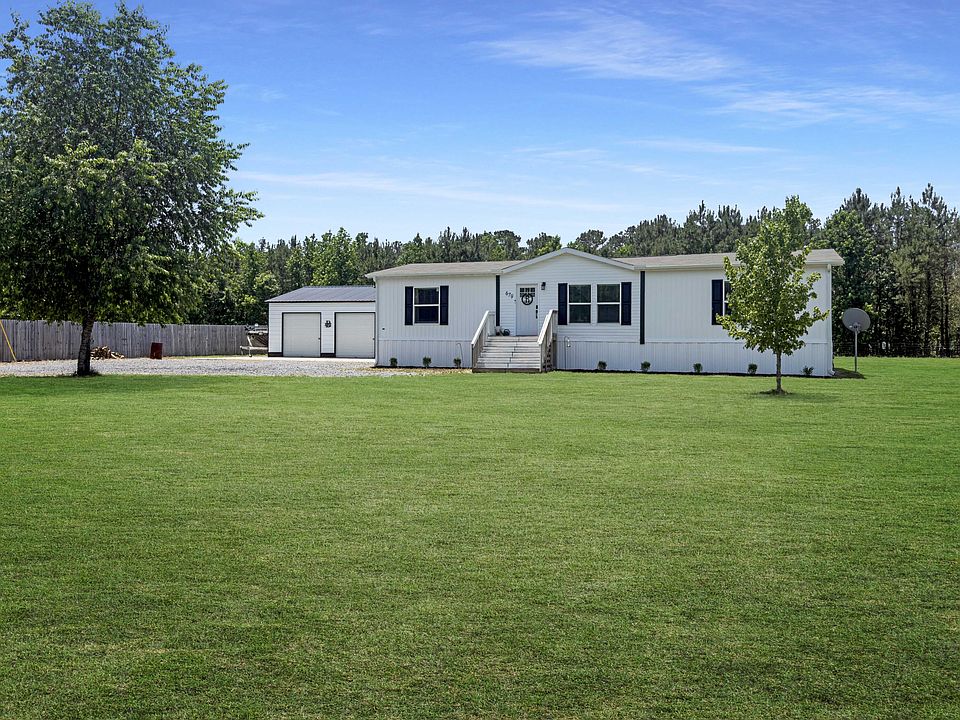 1st image of 679 Campbell Rd