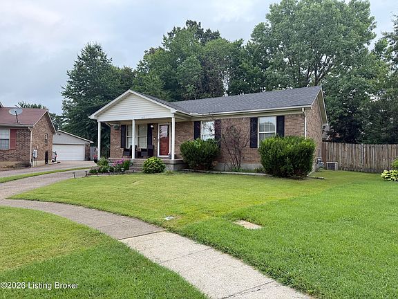 3rd image of 4015 Cedarway Ct