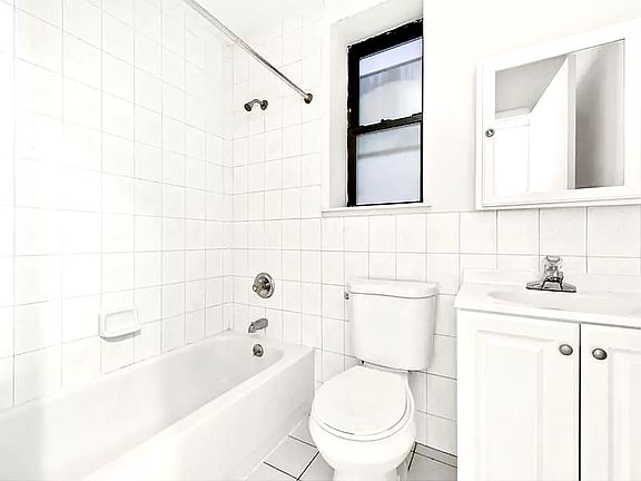 5th image of 23 Orchard St #3A