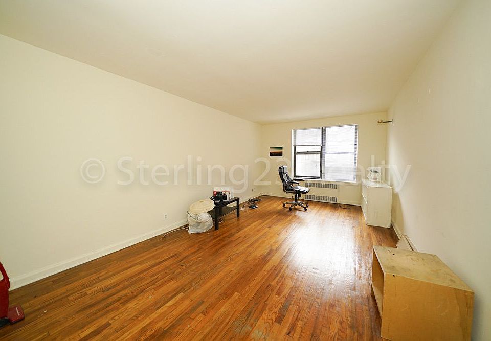 1st image of 2519 30th Dr APT 1S