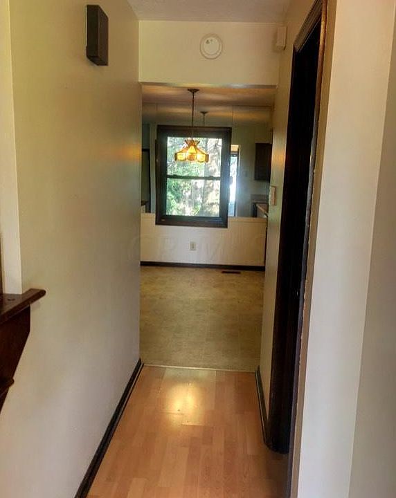 1st image of 445 Hawthorne Pl
