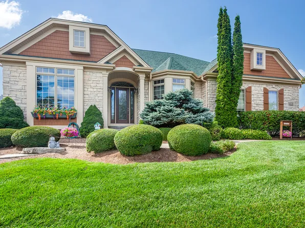 1121 Lance Ave, Elburn, IL 60119