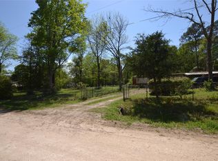215 Clower Ave, Livingston, TX 77351