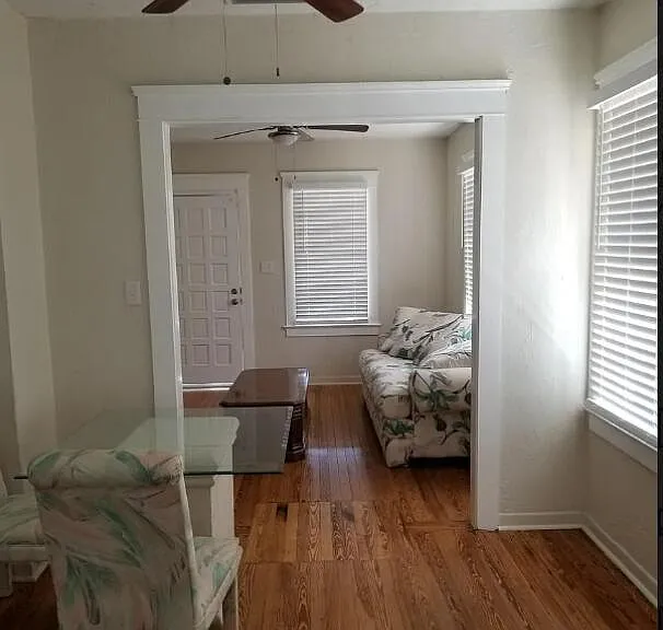 221 N Oleander Ave — Photo 4