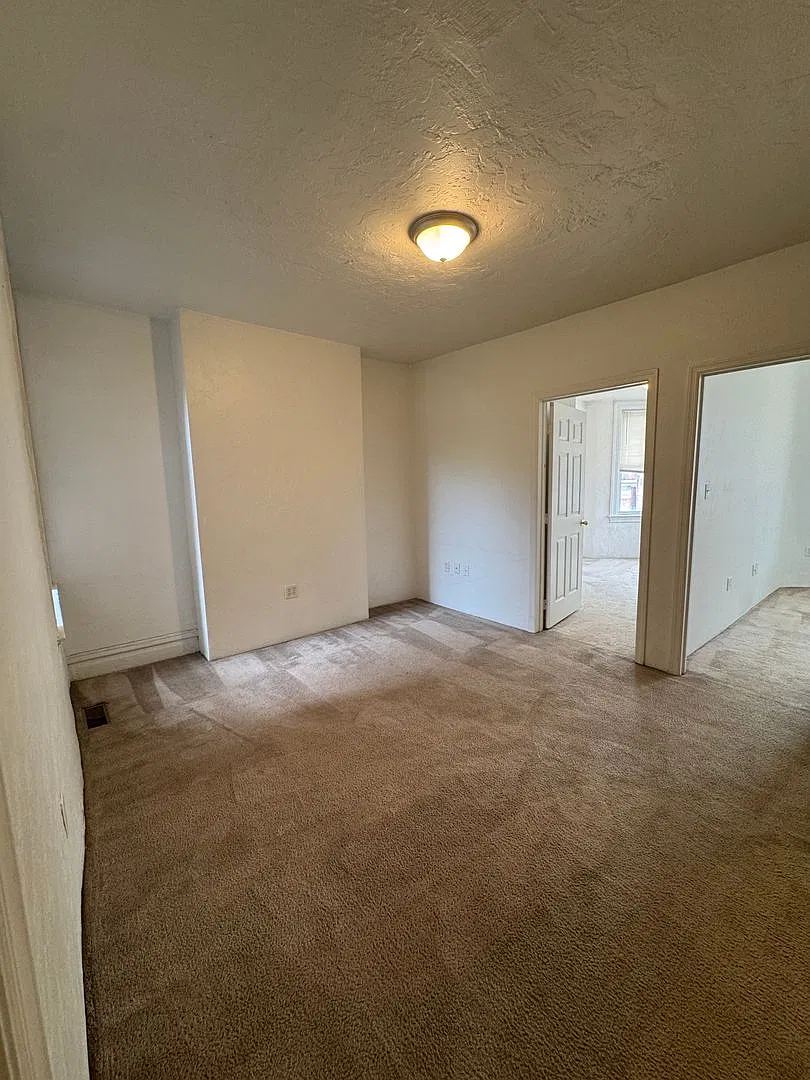 3609 Dawson St — Photo 3