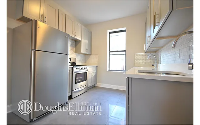 Rented by Douglas Elliman | media 4