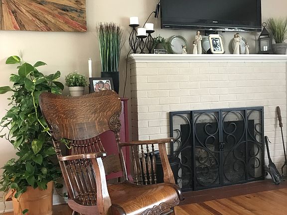 Wood fireplace 
