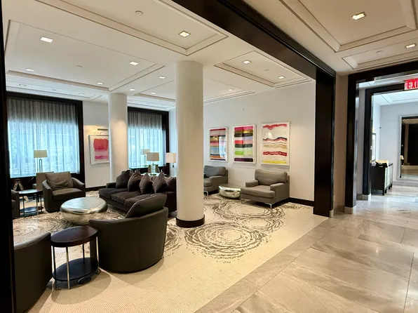 100 Riverside Boulevard image 20 of 22