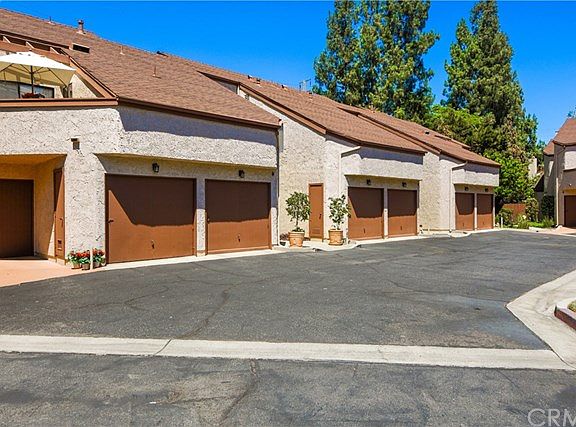 2nd image of 810 S Canyon Blvd Unit C