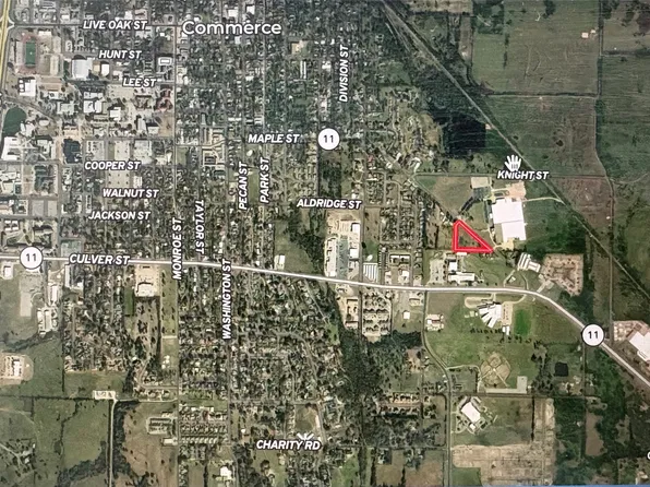 221 Maple St, Commerce, TX 75428
