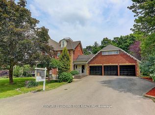 7 Maple View Ln, Whitchurch Stouffville, ON L4A3S4
