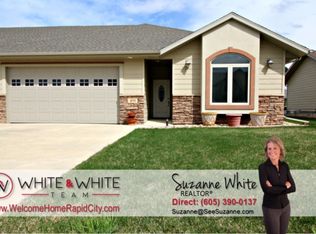 211 Enchantment Rd, Rapid City, SD 57701