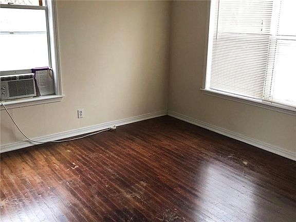 2nd image of 904 N Woolsey Ave