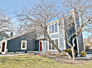 N27W22538 Burningwood Ln, Waukesha, WI 53186