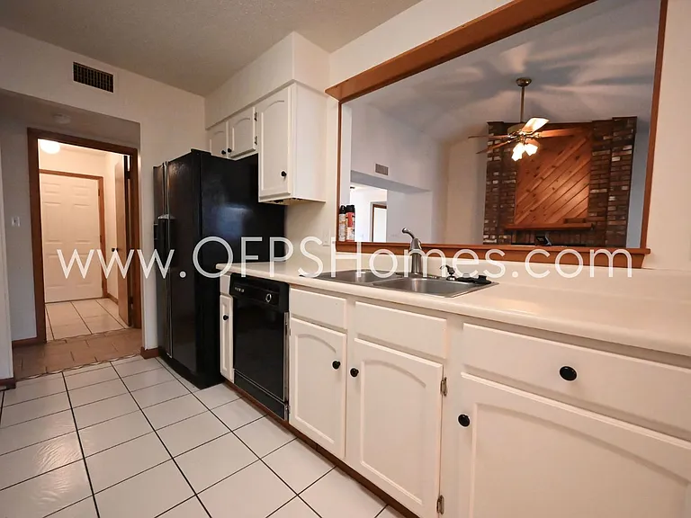 3934 Balsam Dr — Photo 18