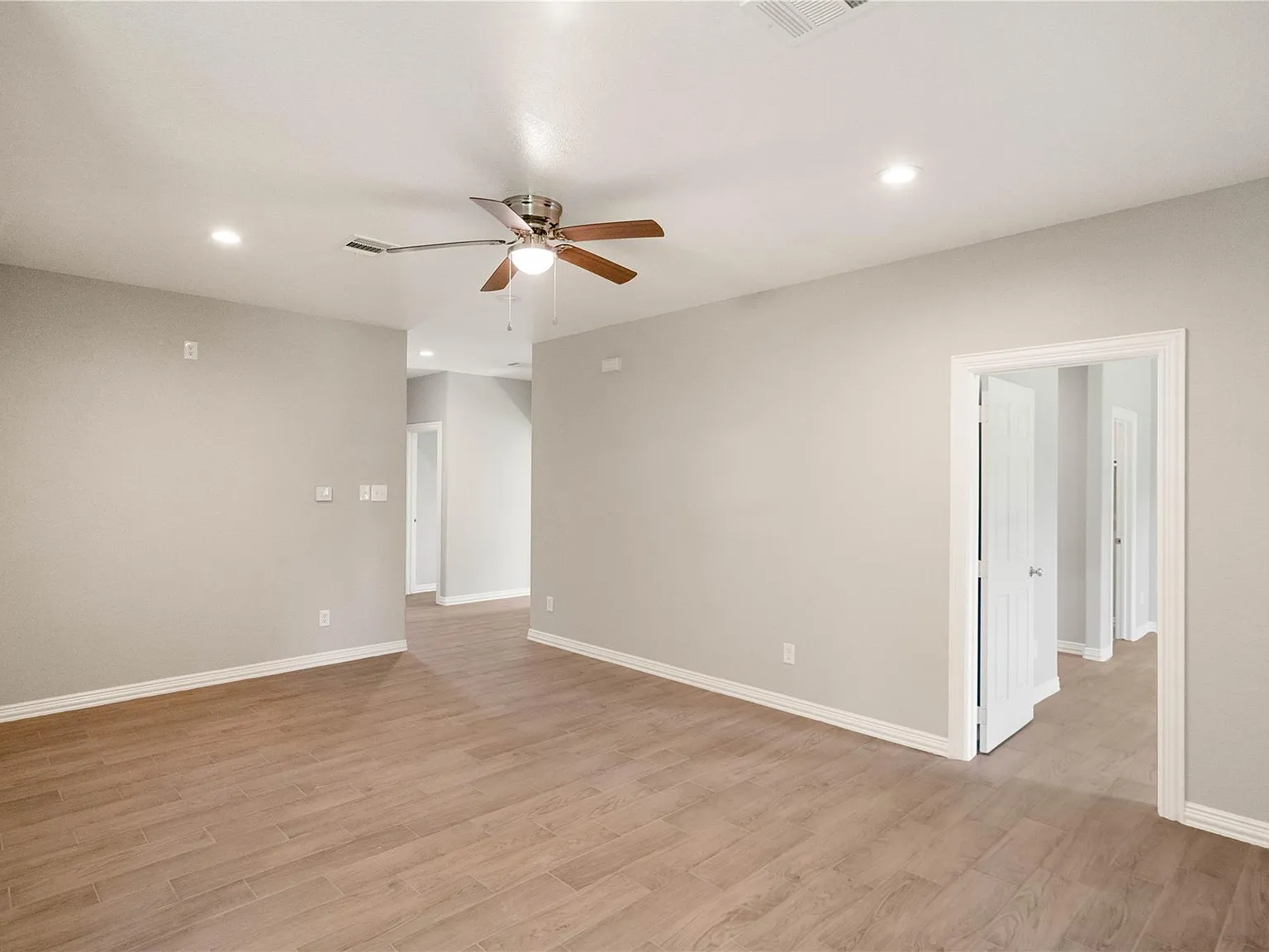 8435 Harmony Rd — Photo 4