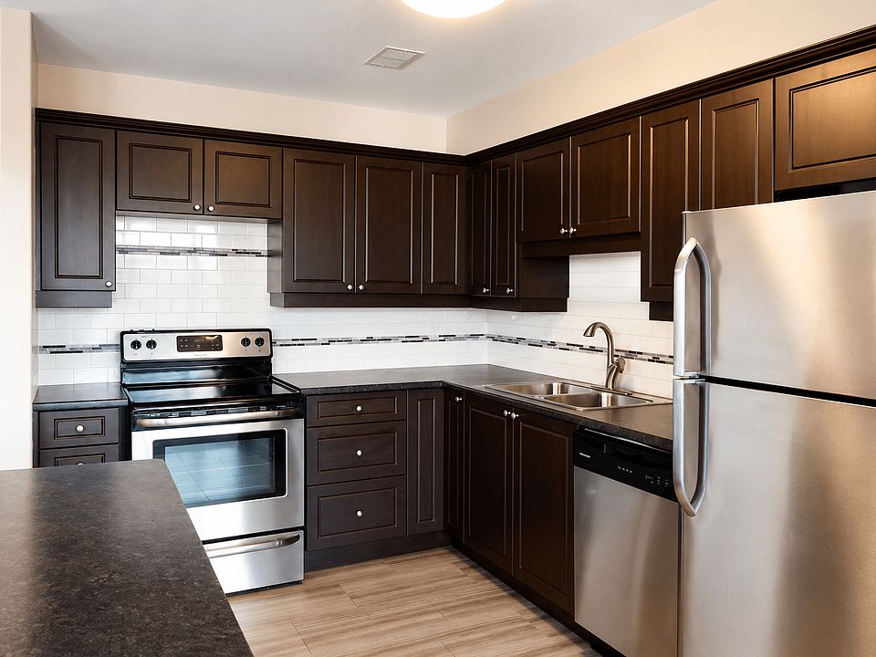 1st image of 100 Bay St S #508