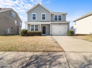 1403 Hanover St, Elizabeth City, NC 27909