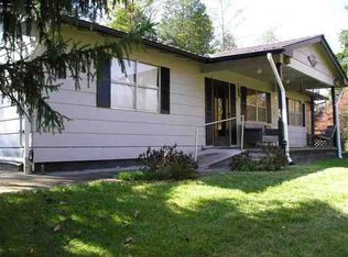 2002 Paradise Hills Rd, Dandridge, TN 37725