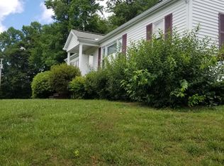 131 Eldon Justice Ln, Oliver Springs, TN 37840