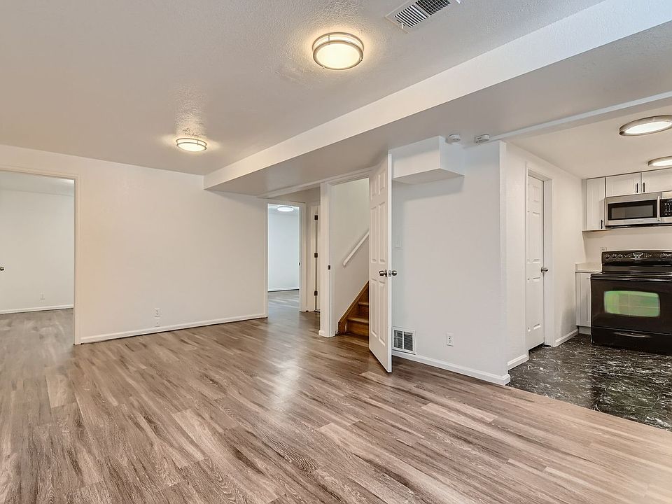 1st image of 1641 Phillips Dr #2