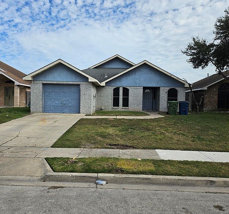 1st image of 660 Windwood Way