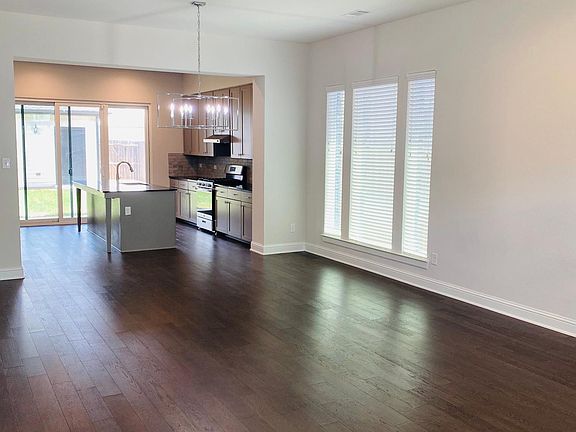 3rd image of 3207 Forest Park Blvd