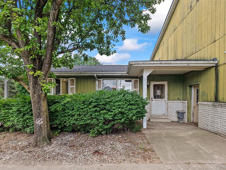 Listing photo 4