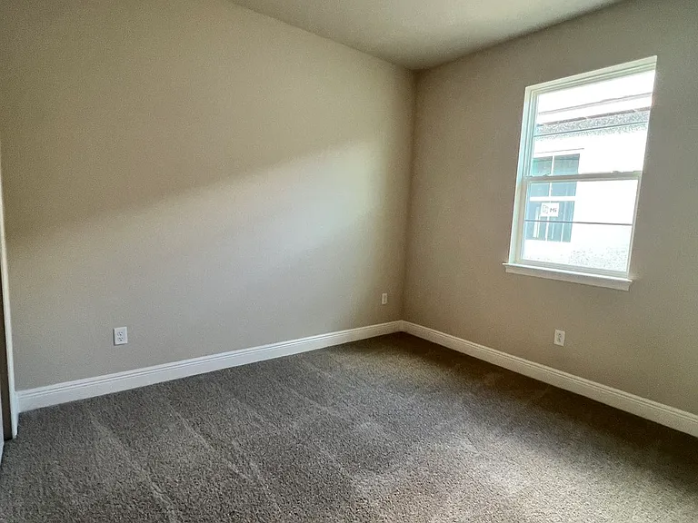 4961 Rain Shadow Dr — Photo 12