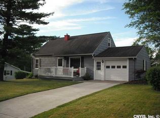 10 Locust St, Auburn, NY 13021