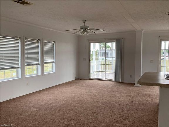 4th image of 916 Yacht Club Way