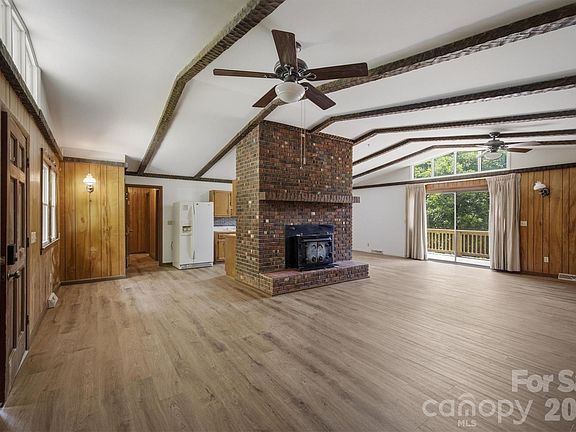 3rd image of 2671 Shady Grove Rd