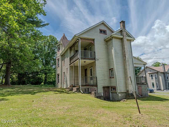 21st image of 205 Sunbury St
