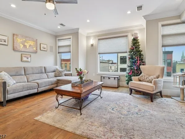 104 Poplar St BLDG 104 #2, Jersey City, NJ 07307