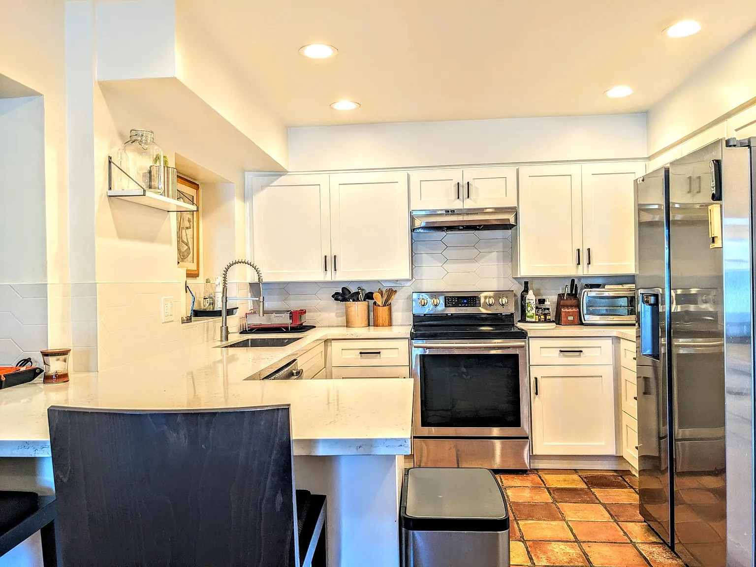 3 bed, 2.5 bath, 2340 sqft, $3,250 — Photo 3