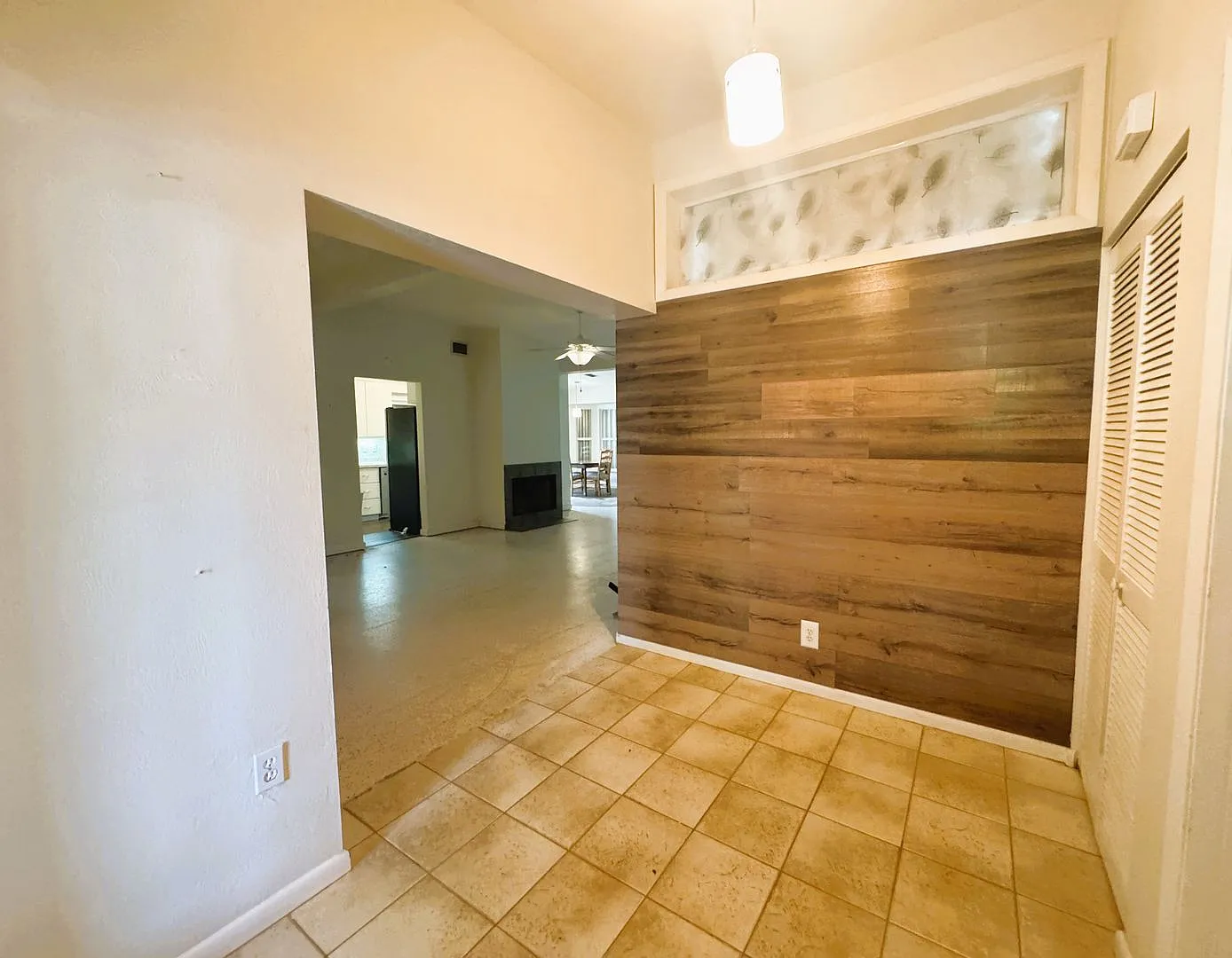 Waterfront Pool Home in Port Charlotte — Photo 4