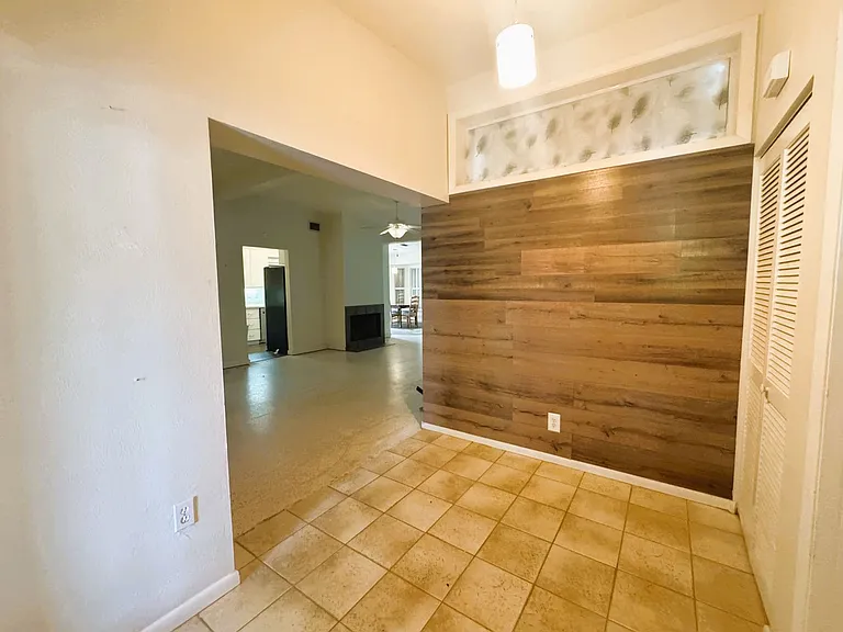 4379 Conway Blvd — Photo 4