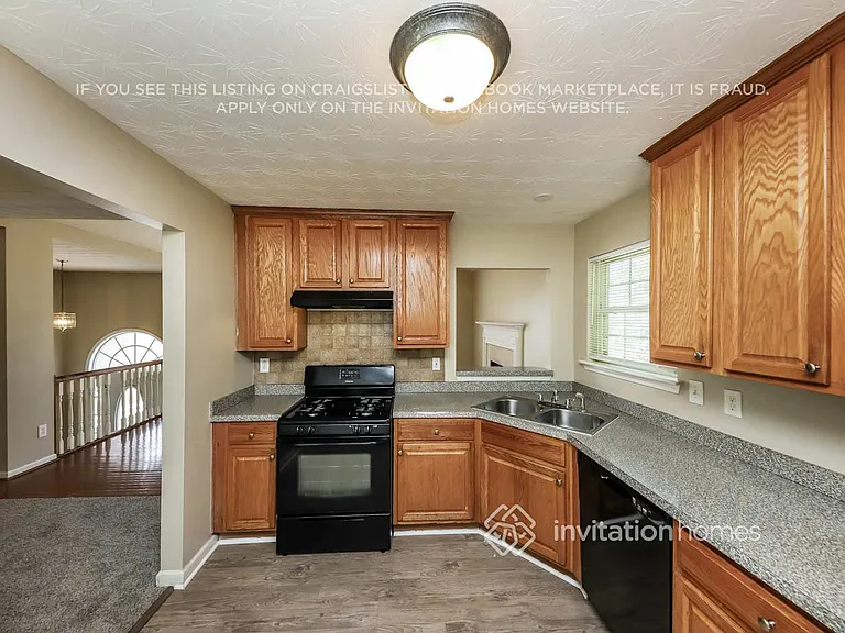 4050 Lions Gate — Photo 9