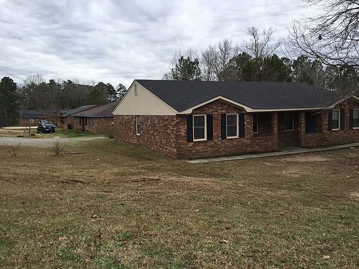 1st image of 134 Stoneybrooks Pl #B