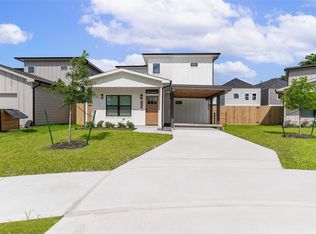 9925 Dipping Woods St, Houston, TX 77076