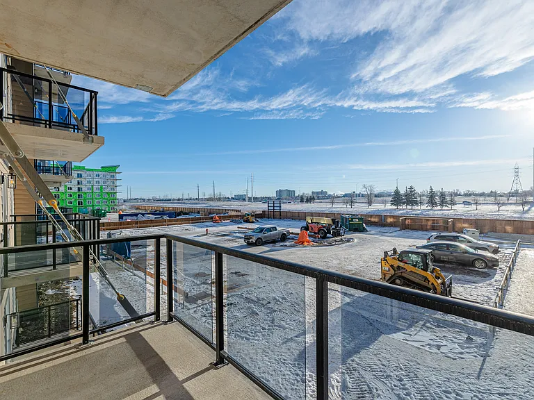 15 Refinery Way — Photo 47