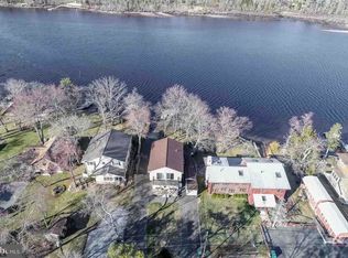5322 River Dr, Hammonton, NJ 08037
