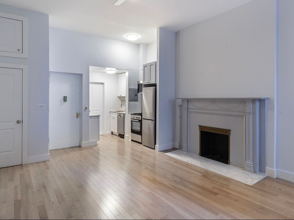 1st image of 310 W 82nd St #4H