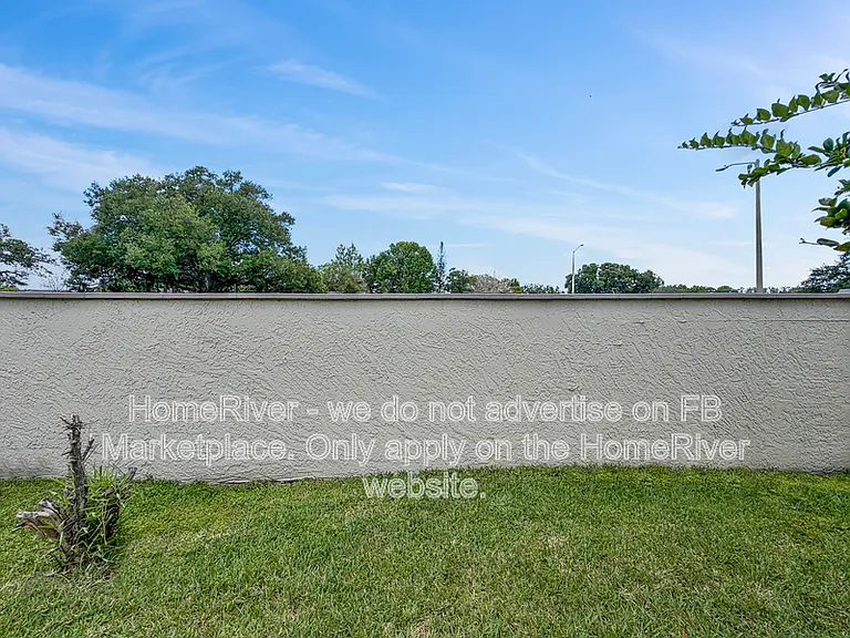 12253 Augusta Woods Cir — Photo 17