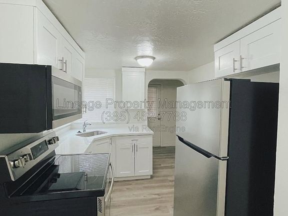 3rd image of 753 E Scott Ave