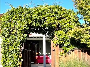 3700 Redwood Cir #1, Palo Alto, CA 94306