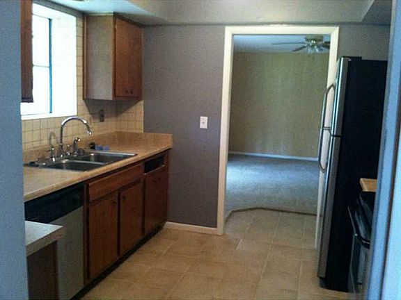 3rd image of 6281 Noranda Dr