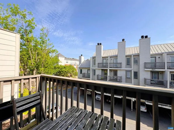 1305 Wertland St APT B8, Charlottesville, VA 22903