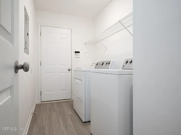 171 Elmwood Dr — Photo 15
