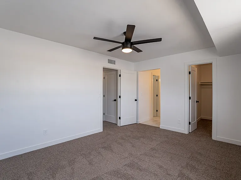 3909 S Mill Ave — Photo 30
